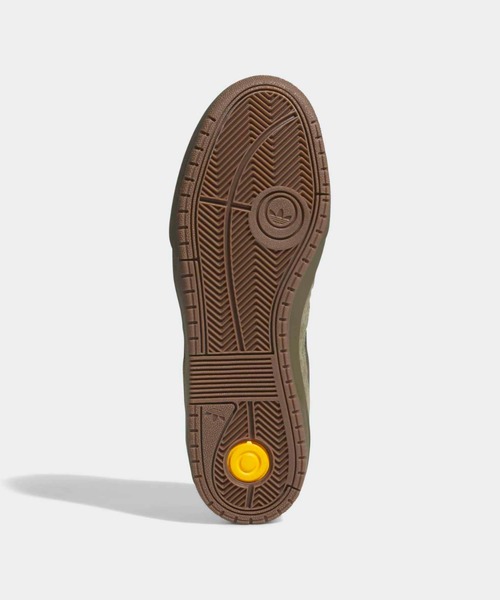 adidas(アディダス)の「タイショーン II / Tyshawn II / アディダスオリジナルス adidas Originals(スニーカー・メンズ・カーキ・23.5cm/24.5cm/25.0cm/25.5cm/26.0cm/26.5cm/27.0cm/27.5cm/28.0cm/28.5cm/29.0cm)」の3枚目の写真