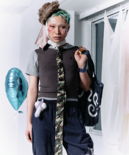 twins(nemne store)(ツインズ)の「twins big tote bag(トートバッグ・レディース・Yellow/チャコール/ライトブルー・フリー)」の4枚目の写真