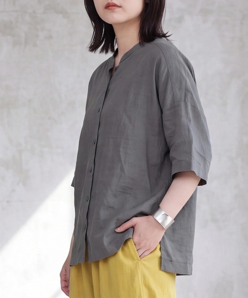 SELECT LEVERY(セレクトリベリー)の「接触冷感 ナイロン前開きドルマントップス(シャツ/ブラウス・レディース・ブラック/モカ/チャコール・MEDIUM/LARGE)」の14枚目の写真