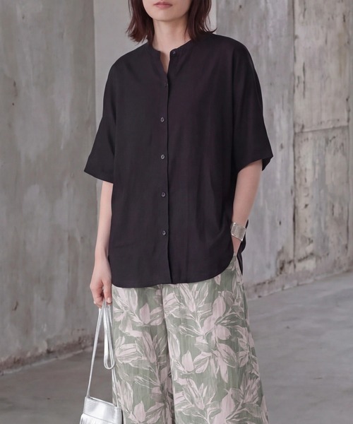 SELECT LEVERY(セレクトリベリー)の「接触冷感 ナイロン前開きドルマントップス(シャツ/ブラウス・レディース・ブラック/モカ/チャコール・MEDIUM/LARGE)」の18枚目の写真