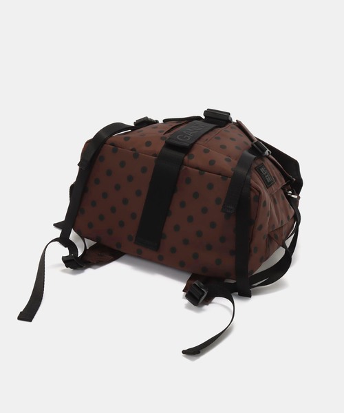 GANNI(ガニー)の「GANNI / ガニー Re-Tech Printed Nylon Backpack(バックパック/リュック・レディース・モカ・FREE)」の4枚目の写真