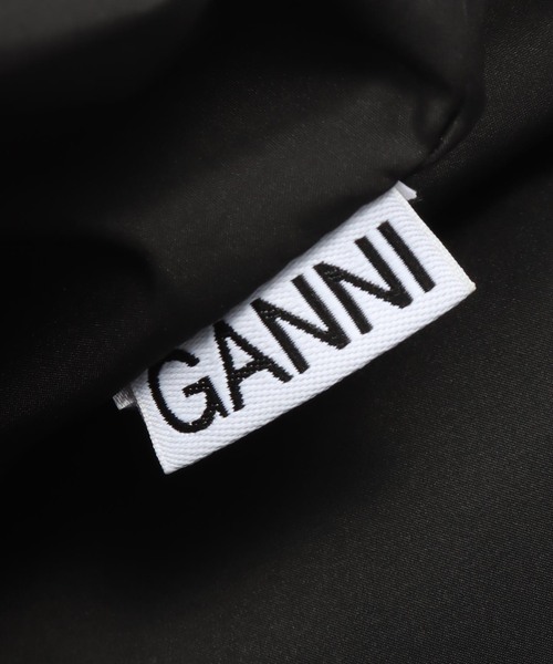 GANNI(ガニー)の「GANNI / ガニー Re-Tech Printed Nylon Backpack(バックパック/リュック・レディース・モカ・FREE)」の11枚目の写真