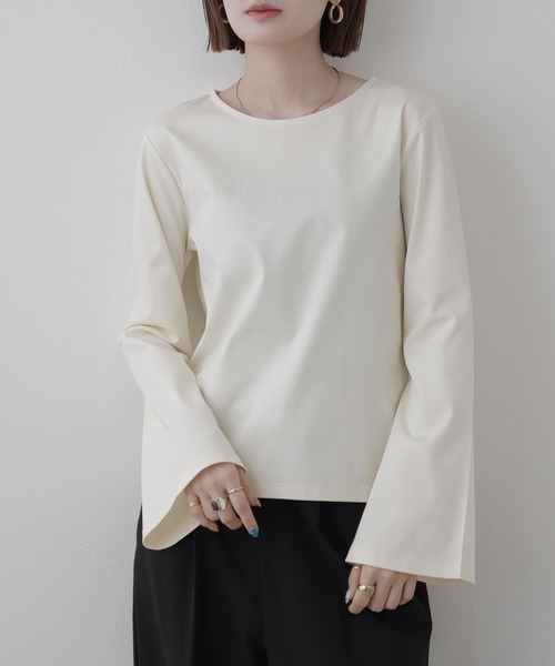 OMNES（オムネス）の「BEAUTIFUL FRIDAY 袖フレアプルオーバー 長袖（Tシャツ/カットソー・レディース・ホワイト/ブラック・L/M）」の15枚目の写真