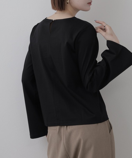 OMNES（オムネス）の「BEAUTIFUL FRIDAY 袖フレアプルオーバー 長袖（Tシャツ/カットソー・レディース・ホワイト/ブラック・L/M）」の12枚目の写真