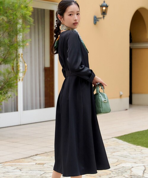 Tiaclasse(ティアクラッセ)の「【安めぐみさん着用】キーネックポケットワンピース(ワンピース・レディース・ネイビー/ボルドー/パープル系・S/L/M)」の14枚目の写真