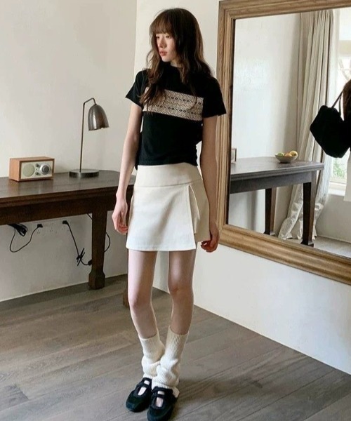 AVYL(アヴィル)の「ジャガード切替 コンパクトニットTシャツ(Tシャツ/カットソー・レディース・ブラック/アイボリー・M)」の12枚目の写真