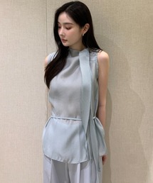 リボンノースリーブトップス