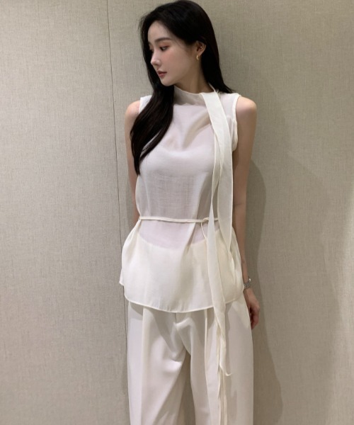 Aelina（エリナ）の「リボンノースリーブトップス（シャツ/ブラウス・レディース・ブルー/ベージュ/グリーン/オフホワイト・FREE）」の7枚目の写真