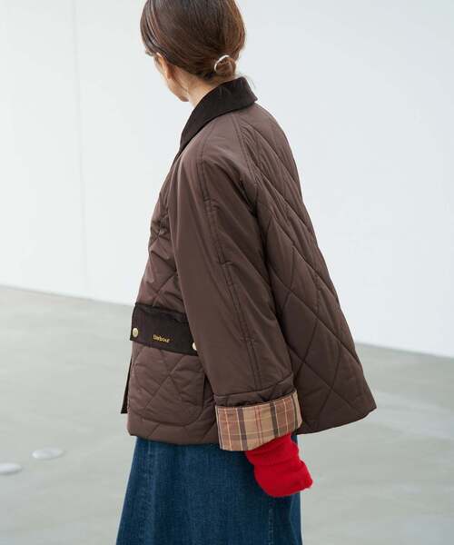 IENA（イエナ）の「Barbour/バブアー 別注 MARTHA QUILTED JK ブルゾン（その他アウター・レディース・ブラック/アイボリー/ブラウン・8/10）」の20枚目の写真