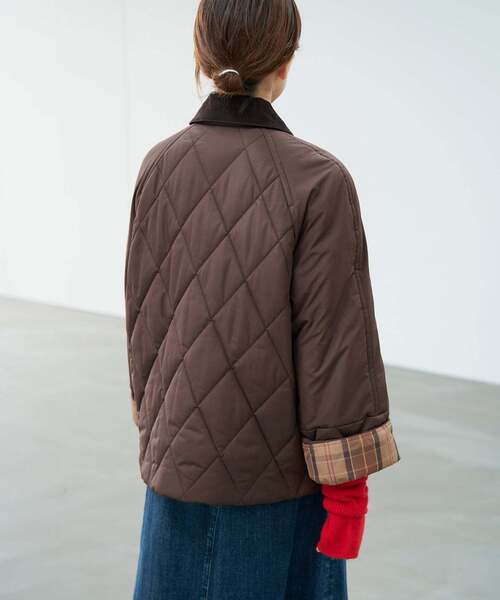 IENA（イエナ）の「Barbour/バブアー 別注 MARTHA QUILTED JK ブルゾン（その他アウター・レディース・ブラック/アイボリー/ブラウン・8/10）」の21枚目の写真