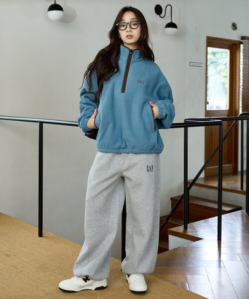 GAP(ギャップ)の「PUBLUX × GAP/ギャップ 別注 配色 フリース ハーフジップ プルオーバー/アノラック 限定展開(スウェット・メンズ・レオパード/サックスブルー/ネイビー/ブラック・SMALL/MEDIUM/LARGE)」の21枚目の写真