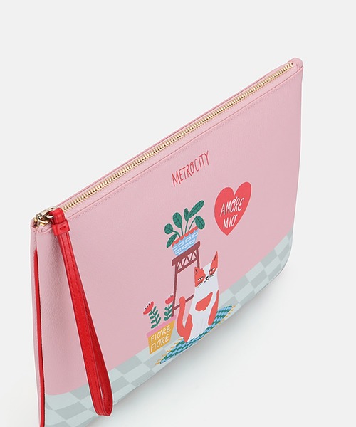 METROCITY(メトロシティ)の「RUBY TAYLOR Collaboration キャット&ルームイラスト レザー クラッチバッグ - ピンク(クラッチバッグ・レディース・ピンク・FREE)」の3枚目の写真