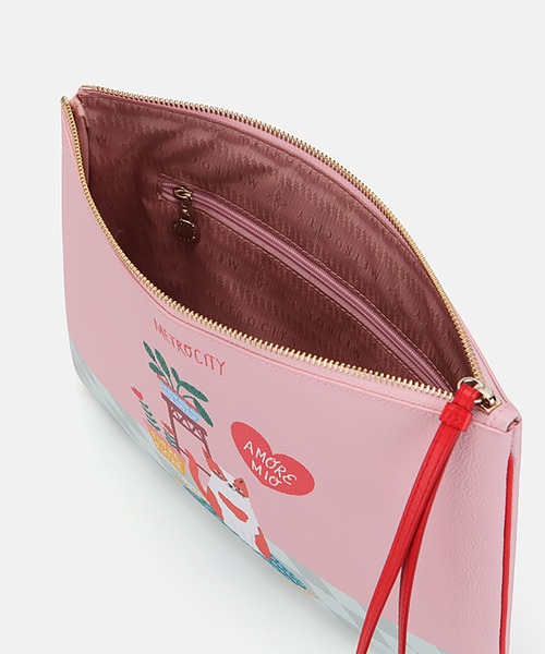 METROCITY(メトロシティ)の「RUBY TAYLOR Collaboration キャット&ルームイラスト レザー クラッチバッグ - ピンク(クラッチバッグ・レディース・ピンク・FREE)」の8枚目の写真