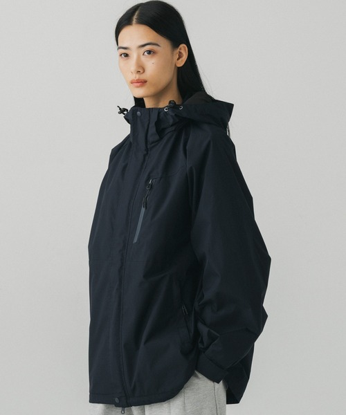 +phenix(プラスフェニックス)の「+phenix(プラスフェニックス)HALF COAT ハーフコート / WINDSTOPPER PRODUCTS BY GORE-TEX LABS(ダウンジャケット/コート・メンズ・ブラック/グレー/ネイビー・L/M)」の3枚目の写真