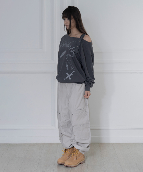 FANCY CLUB(ファンシークラブ)の「ワンショルダーバックルスウェットシャツ (CHARCOAL) F26ZB063(スウェット・レディース・その他・FREE)」の5枚目の写真