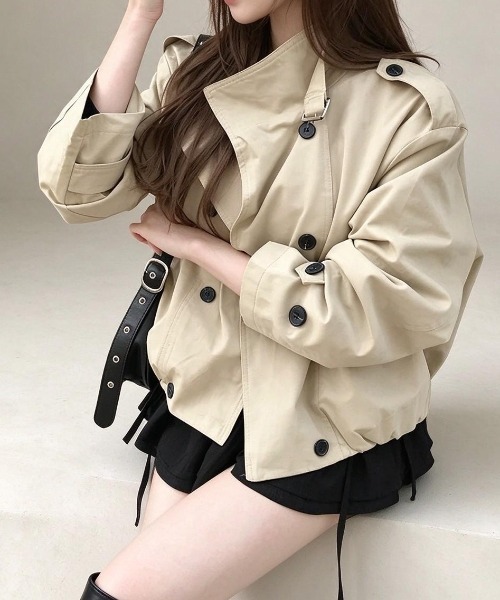 FAVORITO（ファヴォリート）の「ショートトレンチコート（トレンチコート・レディース・ライトグレー/ベージュ/ダークグレー・F）」の14枚目の写真