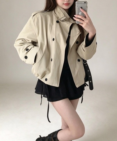 FAVORITO（ファヴォリート）の「ショートトレンチコート（トレンチコート・レディース・ライトグレー/ベージュ/ダークグレー・F）」の6枚目の写真