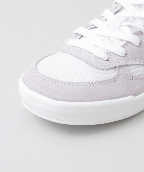 NEW BALANCE(ニューバランス)の「UR NEW BALANCE CRT300(スニーカー・レディース・ホワイト/レッド/ブラック・5/5.5/6)」の16枚目の写真