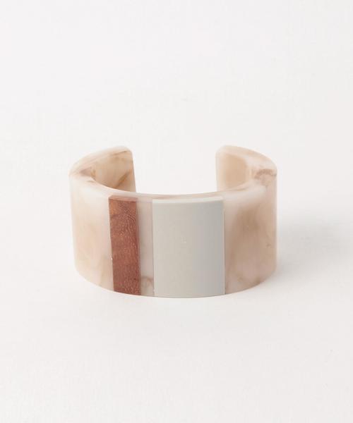 Casselini（キャセリーニ）の「配色ワイドバングル/CASSELIN WIDE BNGL◆（バングル/リストバンド・レディース・ホワイト/ターコイズブルー・FREE）」の2枚目の写真