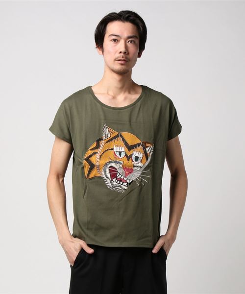ALDIES（アールディーズ）の「Tiger Emroidery T トラ刺繍Tシャツ（Tシャツ/カットソー・メンズ・オリーブ/ホワイト/グレー/ブラック・MEDIUM/LARGE/SMALL/X-LARGE）」の4枚目の写真
