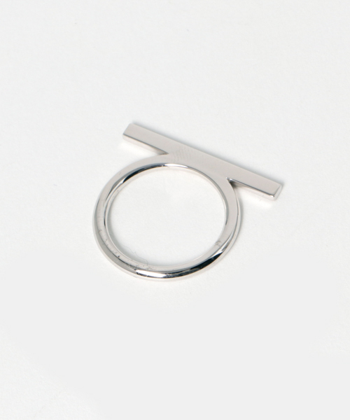 STUDIOUS(ステュディオス)の「【STUDIOUS】Low line ring white gold(リング・レディース・シルバー・LARGE/SMALL)」の1枚目の写真