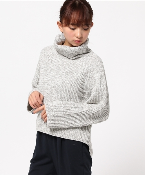 WEGO（ウィゴー）の「WEGO/ルーズネックショートニット（ニット/セーター・レディース・ピンク/カーキ/オフホワイト/ブルー/杢グレー・FREE）」の18枚目の写真