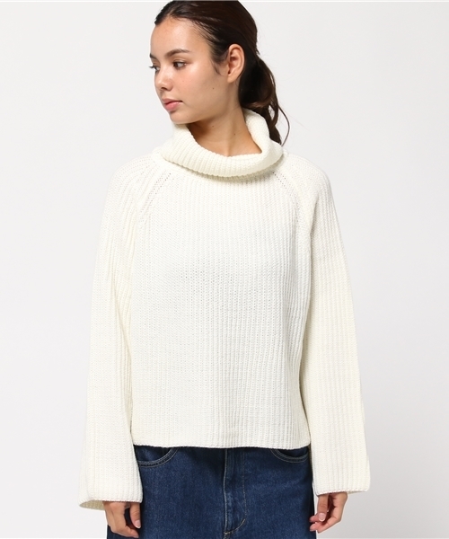 WEGO（ウィゴー）の「WEGO/ルーズネックショートニット（ニット/セーター・レディース・ピンク/カーキ/オフホワイト/ブルー/杢グレー・FREE）」の7枚目の写真