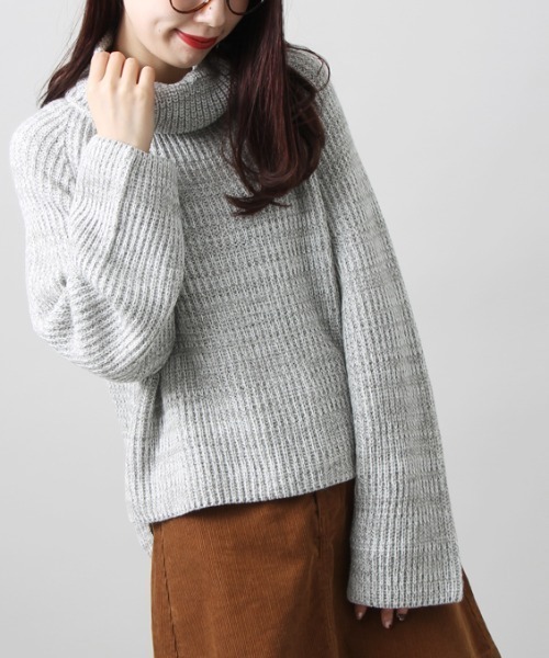 WEGO（ウィゴー）の「WEGO/ルーズネックショートニット（ニット/セーター・レディース・ピンク/カーキ/オフホワイト/ブルー/杢グレー・FREE）」の2枚目の写真