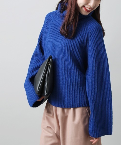 WEGO（ウィゴー）の「WEGO/ルーズネックショートニット（ニット/セーター・レディース・ピンク/カーキ/オフホワイト/ブルー/杢グレー・FREE）」の4枚目の写真