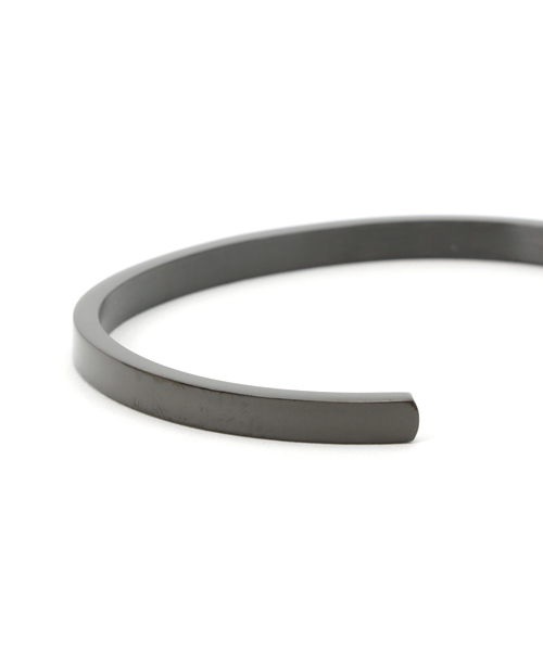YArKA（ヤーカ）の「【YArKA / ヤーカ】stainless plane bangle1/ステンレスプレーンバングル1（バングル/リストバンド・レディース・ブラック/シルバー/ゴールド・FREE）」の10枚目の写真