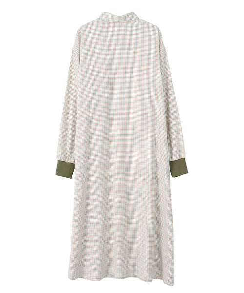 Ne-net（ネネット）の「S おじシャツ（ワンピース・レディース・オフホワイト/ライトブルー・02）」の6枚目の写真