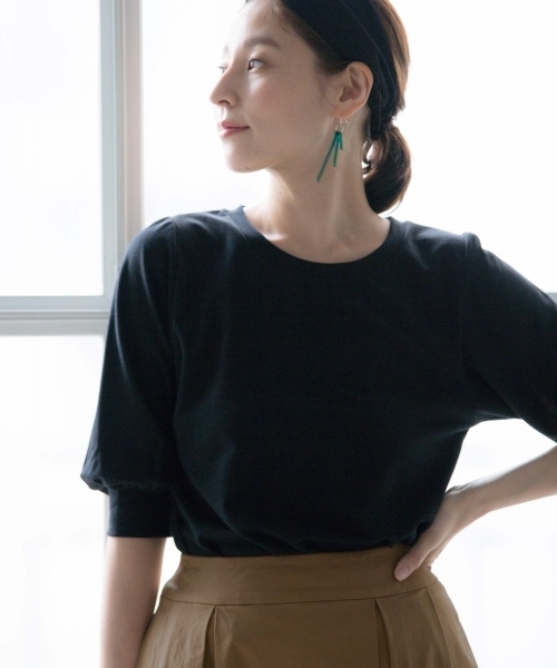 LEPSIM(レプシィム)の「ソデバルーンTEE 762165(Tシャツ/カットソー・レディース・オフホワイト/ブラック/イエロー/レッド・MEDIUM/LARGE)」の3枚目の写真