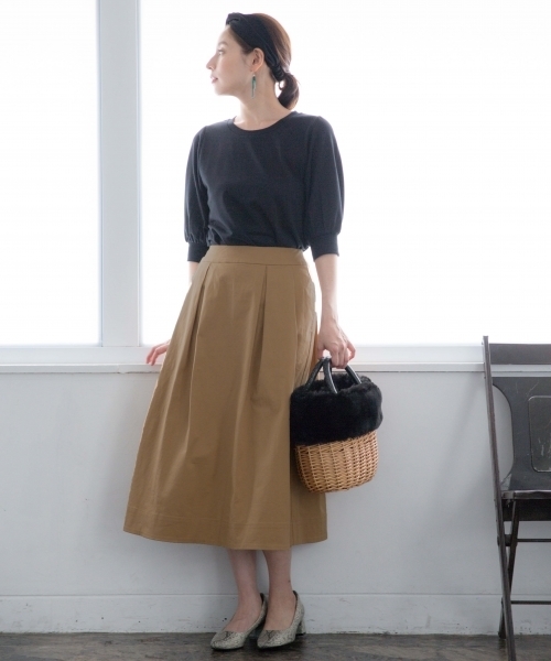 LEPSIM(レプシィム)の「ソデバルーンTEE 762165(Tシャツ/カットソー・レディース・オフホワイト/ブラック/イエロー/レッド・MEDIUM/LARGE)」の13枚目の写真