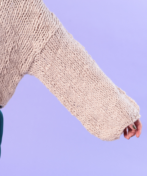 Omekashi（オメカシ）の「スラブヤーンハンドニットカーデ（ニット/セーター・レディース・オフホワイト/ベージュ/パープル/オレンジ/ブラック/ピンク・FREE/ﾌﾘ-）」の11枚目の写真