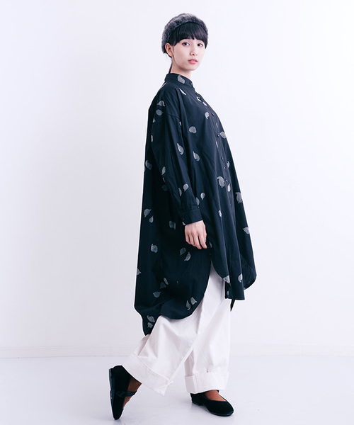 MERLOT（メルロー）の「あざらしフロッキーシャツワンピース2465（シャツワンピース・レディース・ホワイト/ブラック・FREE）」の7枚目の写真