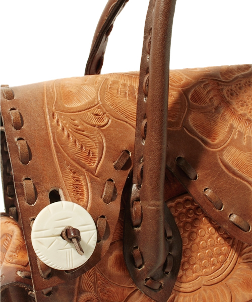 GRACE CONTINENTAL（グレースコンチネンタル）の「グラデカービングバッグ小（トートバッグ・レディース・ブラウン・ﾌﾘ-）」の2枚目の写真