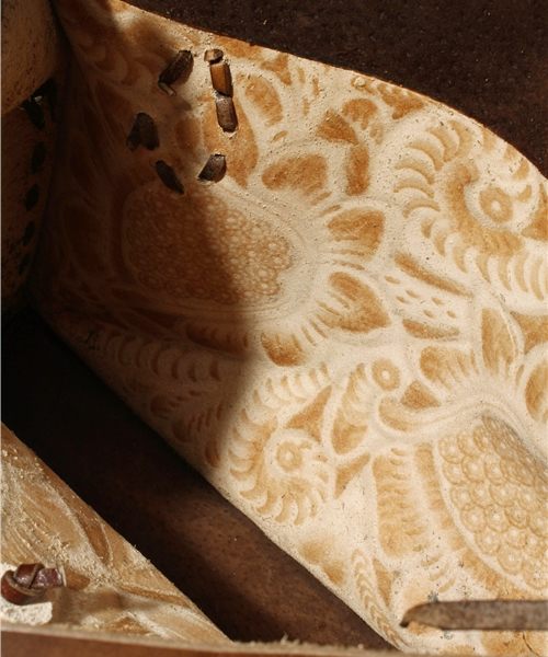 GRACE CONTINENTAL（グレースコンチネンタル）の「グラデカービングバッグ小（トートバッグ・レディース・ブラウン・ﾌﾘ-）」の7枚目の写真