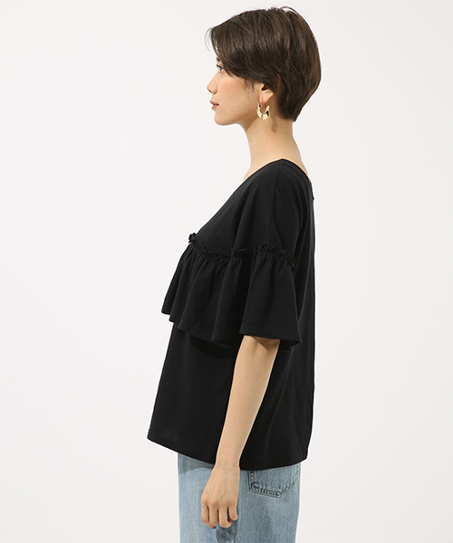 AZUL by moussy（アズールバイマウジー）の「2WAYフリル半袖プルオーバー（Tシャツ/カットソー・レディース・ブラック/ホワイト/ベージュ・SMALL/MEDIUM）」の16枚目の写真