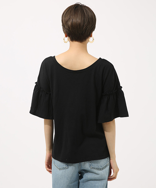 AZUL by moussy（アズールバイマウジー）の「2WAYフリル半袖プルオーバー（Tシャツ/カットソー・レディース・ブラック/ホワイト/ベージュ・SMALL/MEDIUM）」の17枚目の写真