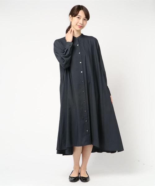 mizuiroind（ミズイロインド）の「スタンドカラーフレアーワンピース（ワンピース・レディース・チャコールグレー/ブラウン/ネイビー/ブラック・FREE）」の3枚目の写真