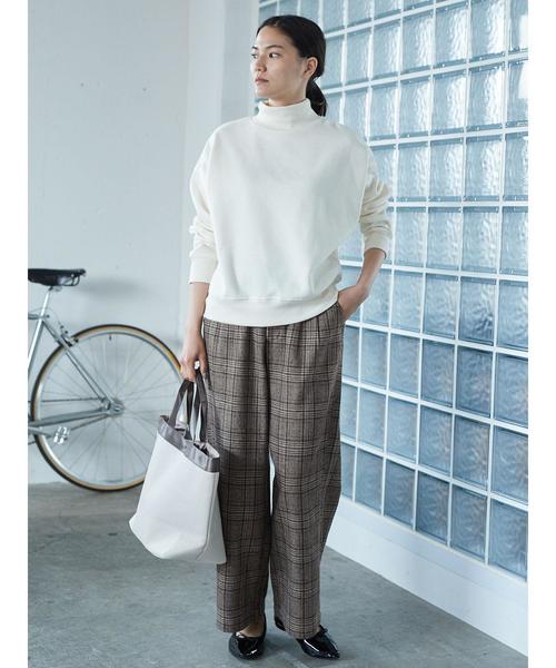 AMERICAN HOLIC（アメリカンホリック）の「・ハイネックビッグ裏毛裏起毛プルオーバー（Tシャツ/カットソー・レディース・ブラック/グリーン/アイボリー/チャコールグレー/イエロー/モカ・M/L）」の14枚目の写真