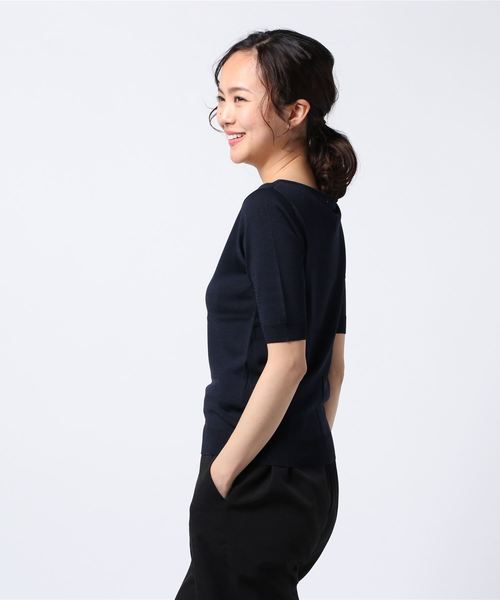 ASTORIA ODIER(アストリアオディール)の「【UVカット加工/接触冷感】刺繍ニットプルオーバー(ニット/セーター・レディース・ラベンダー/ブラック/ピンク/サックスブルー/ネイビー/ホワイト・MEDIUM/SMALL)」の8枚目の写真