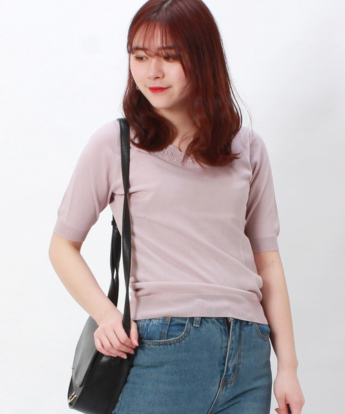 ASTORIA ODIER(アストリアオディール)の「【UVカット加工/接触冷感】刺繍ニットプルオーバー(ニット/セーター・レディース・ラベンダー/ブラック/ピンク/サックスブルー/ネイビー/ホワイト・MEDIUM/SMALL)」の6枚目の写真