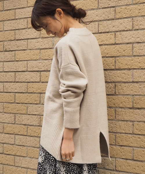 tiptop（ティップトップ）の「<pocket>【ZOZO限定アイテム】バックスリットハイネックニット（ニット/セーター・レディース・ブラック/ベージュ/ブラウン/アイボリー・FREE）」の2枚目の写真