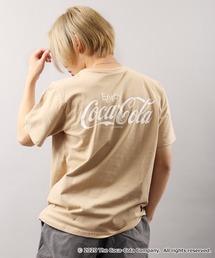 【POWER TO THE PEOPLE×Coca Cola】ダブルネーム コカ・コーラ コラボ ロゴ＆ボトルプリント 半袖Tシャツ