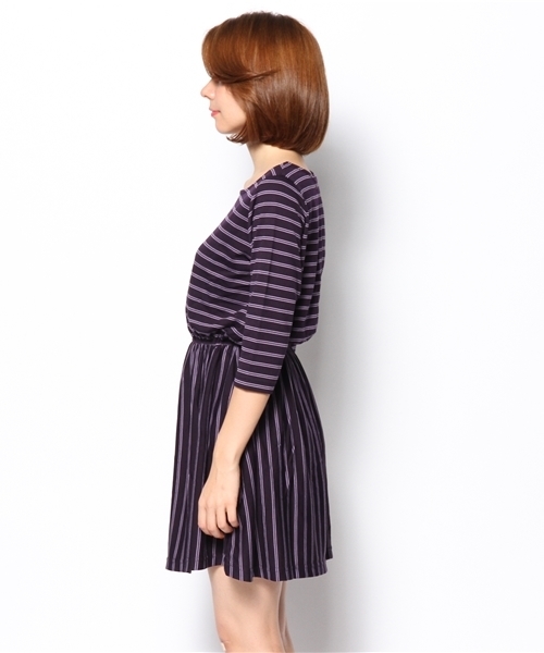 LOWRYS FARM（ローリーズファーム）の「ボーダーカットワンピース　552443（ワンピース・レディース・パープル/グリーン/ネイビー・LARGE/MEDIUM）」の5枚目の写真