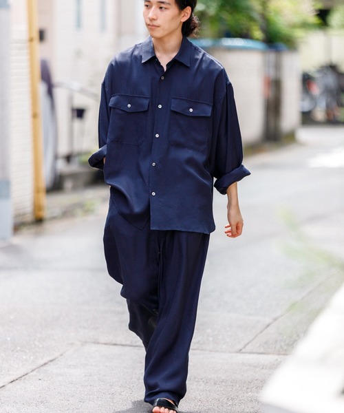 ADAM ET ROPE'(アダムエロペ)の「〈WEB・一部店舗限定〉とろみサテン ワイドテーパード イージーパンツ(その他パンツ・メンズ・ネイビー/カーキ/ブラウン系その他2・M/L)」の20枚目の写真