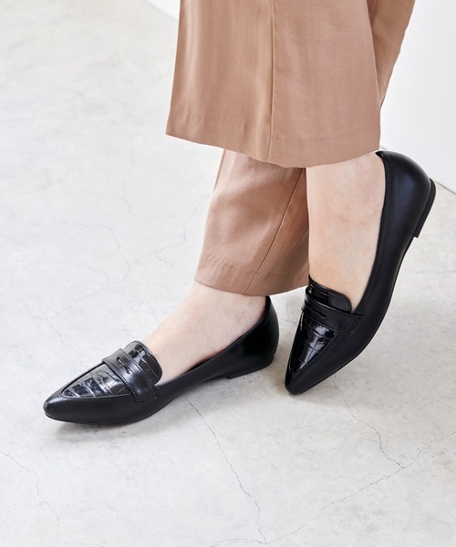 Chatelles 黒 ポインテッドトゥ ローファー25.0 cm