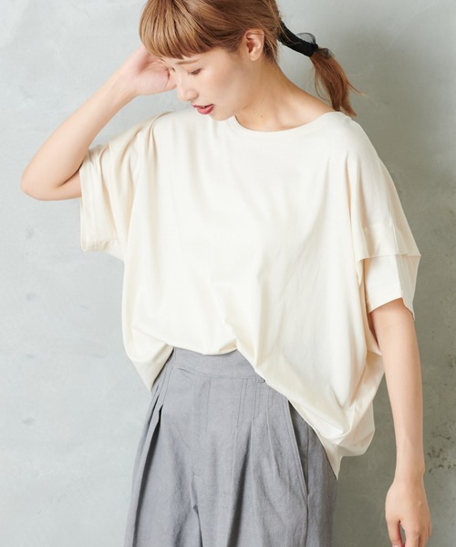 PUAL CE CIN（ピュアルセシン）の「シルケット風タックＴシャツ（Tシャツ/カットソー・レディース・チャコールグレー/ベージュ/グレー/ナチュラル/ピンクベージュ・FREE）」の4枚目の写真