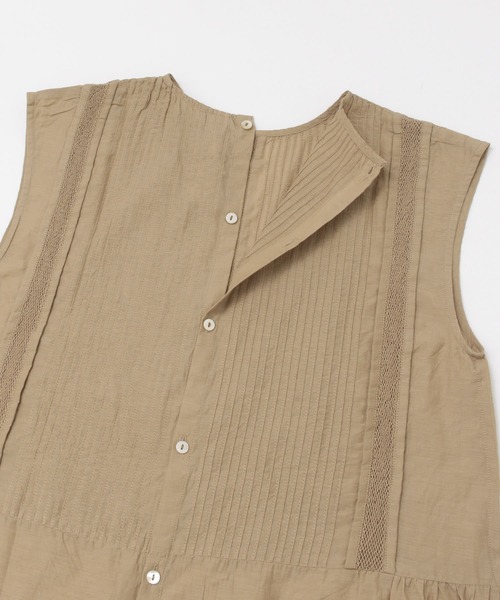 siiwa(シーワ)の「siiwa コットンシルクレースピンタックブラウス(シャツ/ブラウス・レディース・オフホワイト/ベージュ・ONE)」の9枚目の写真